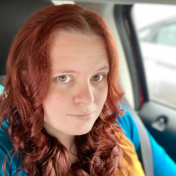 Meet your Posher, Caet - Picture 1 of 1